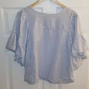 Flowy sleeve shirt